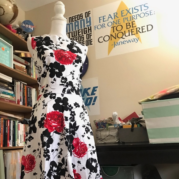 Dresses & Skirts - Black, White, Red Floral Swing Dress; L